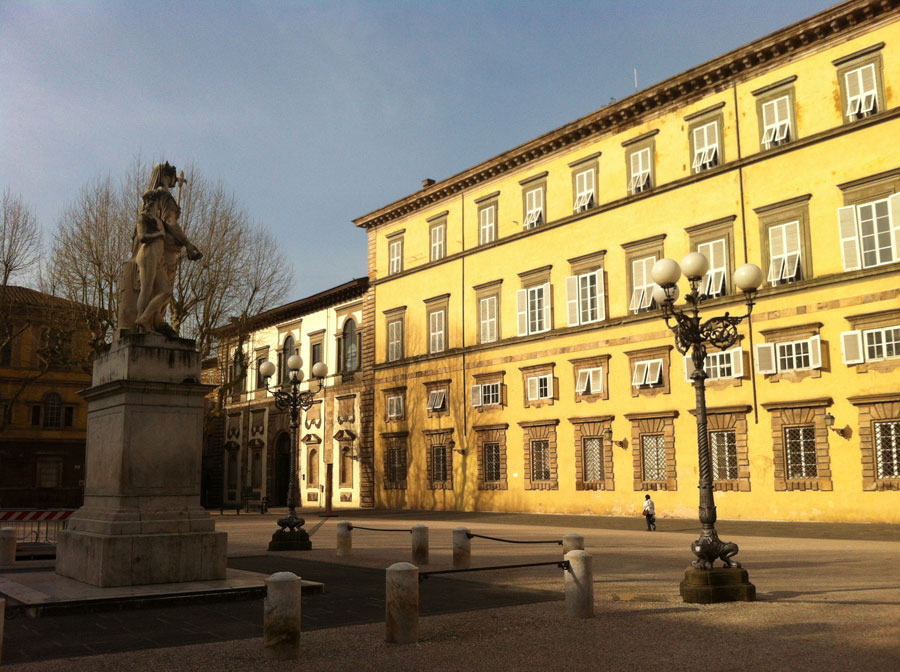 Piazza Napoleone