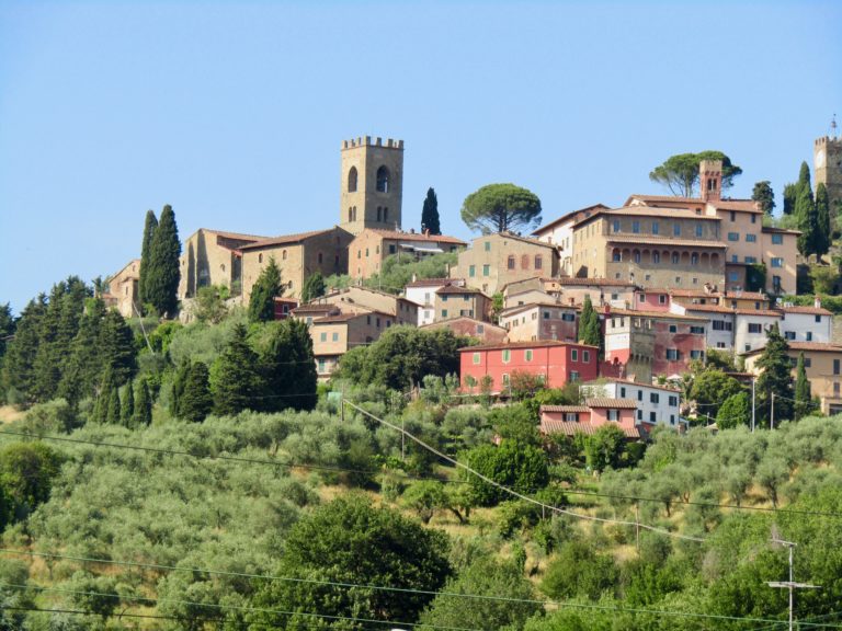 The Hills of Valdinievole Turislucca
